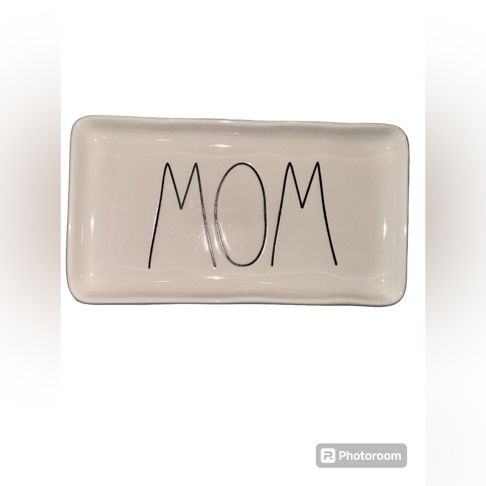 Rae Dunn Rectangle Ceramic ‘MOM’ or ‘WOW’ Tray